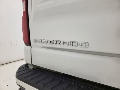 Used 2020 Chevrolet Silverado 1500 RST w/ Texas Edition image 27