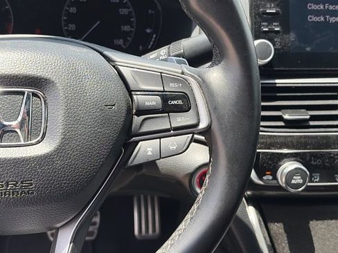 Used 2018 Honda Accord Sport image 21
