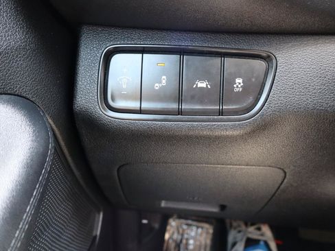 Used 2019 Hyundai Santa Fe SEL FWD image 26