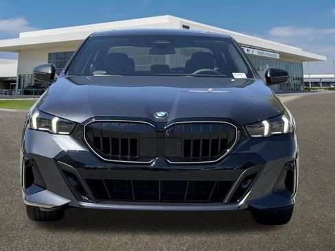 New 2026 BMW 530i w/ M Sport Package RWD image 3