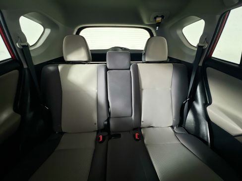 Used 2015 Toyota RAV4 XLE FWD image 30
