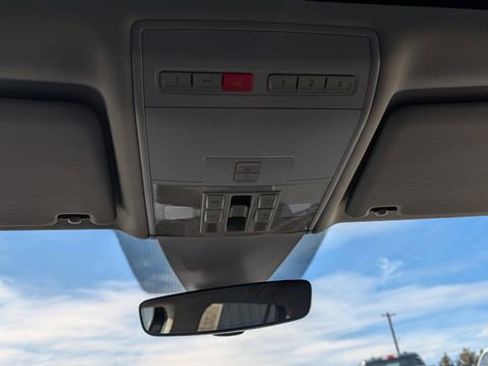 Used 2018 Volkswagen Atlas SEL AWD/4WD image 50