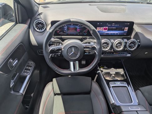 Used 2024 Mercedes-Benz GLA 250 image 15