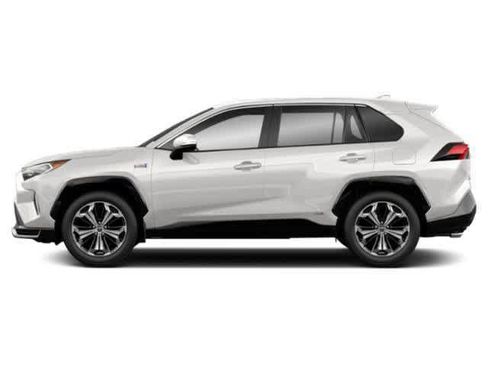 Used 2021 Toyota RAV4 XSE w/ Weather Package image 2