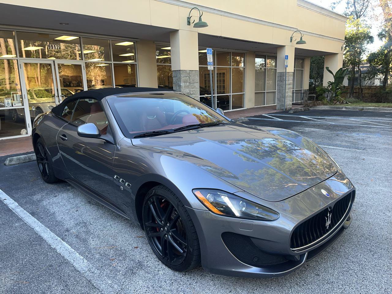 Used 2016 Maserati GranTurismo Sport RWD image 9
