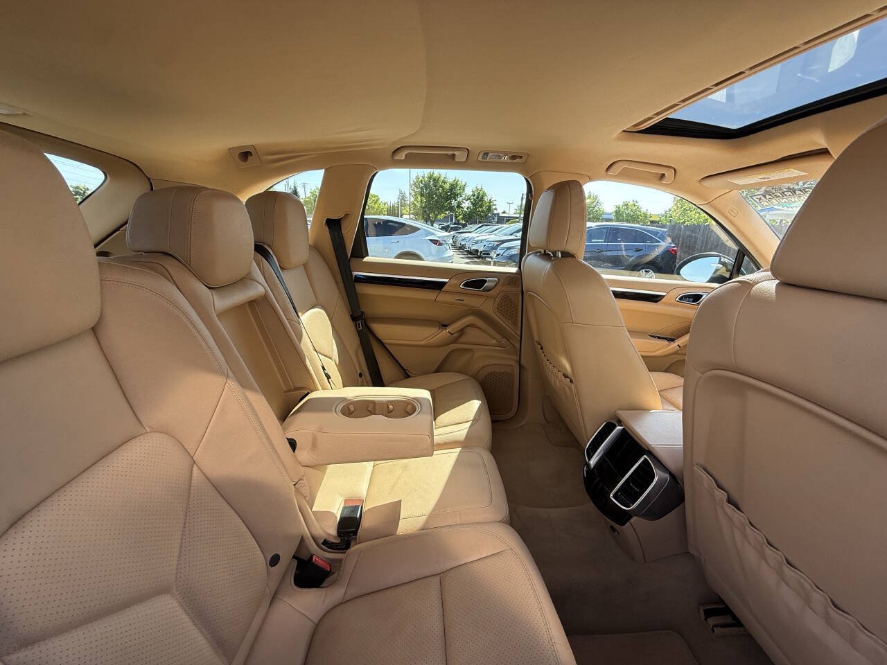 Used 2012 Porsche Cayenne AWD/4WD image 15