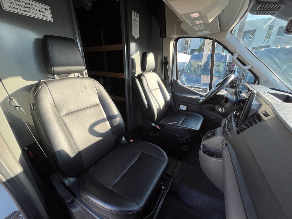 Used 2022 Ford E-Transit 148 High Roof w/ Load Area Protection Package RWD image 15