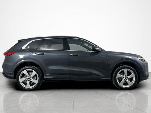 Used 2025 Audi Q5 Premium Plus w/ Premium Plus AWD/4WD image 6
