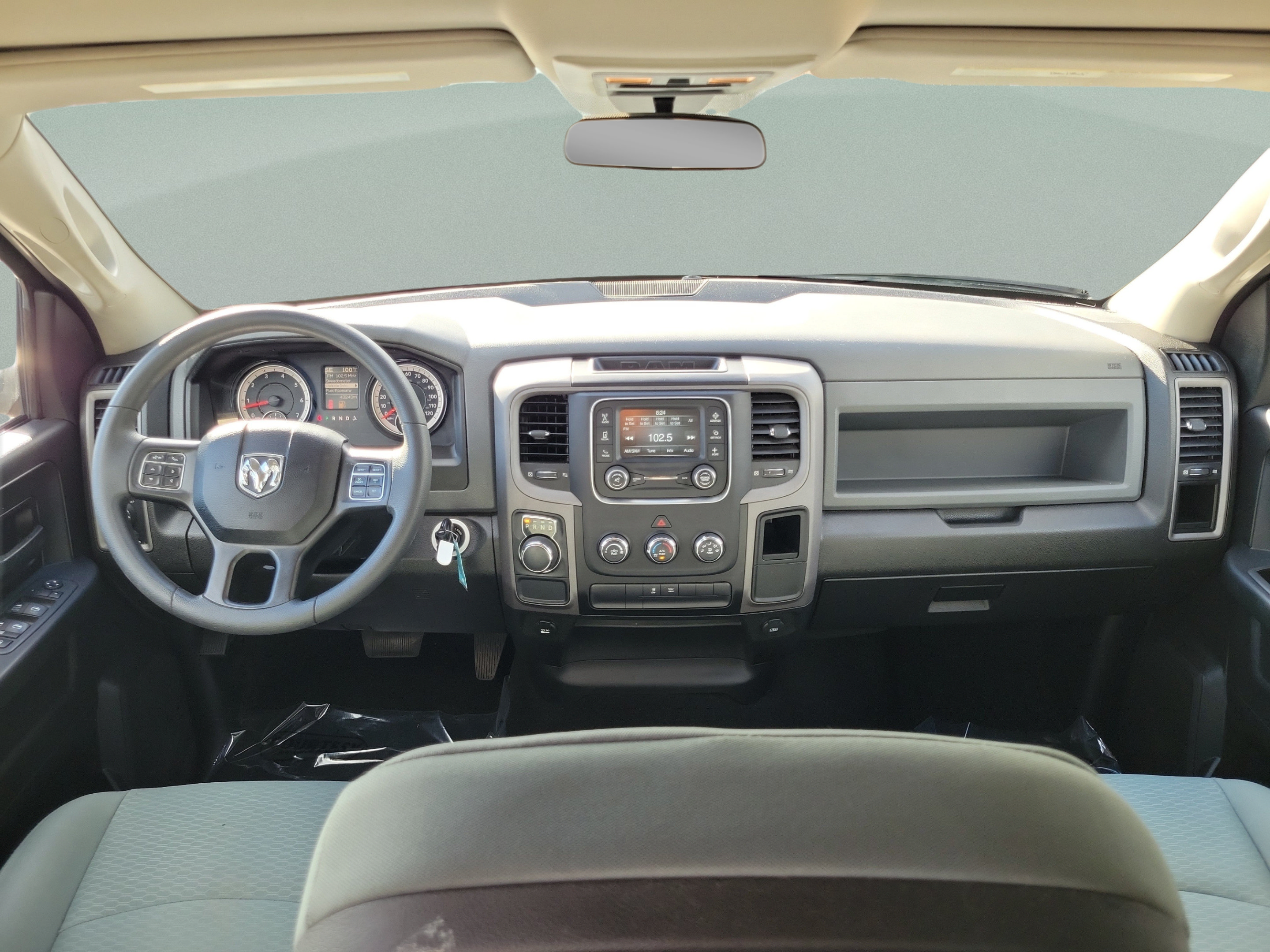 Used 2020 RAM 1500 Tradesman w/ Tradesman SXT Package RWD image 10