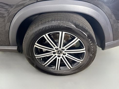 Used 2024 Mercedes-Benz GLE 450e 4MATIC w/ Warmth & Comfort Package image 37