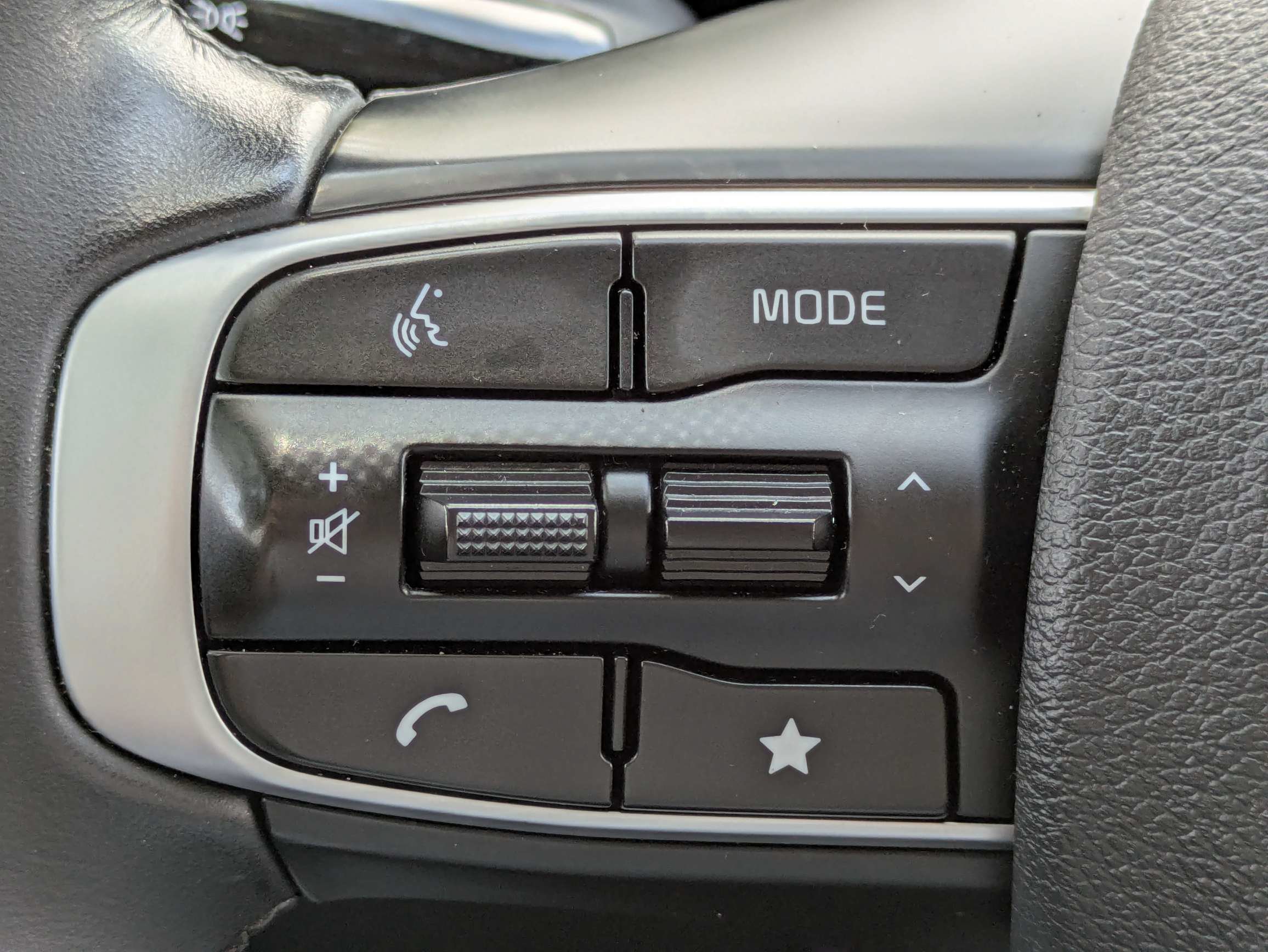 Used 2023 Kia Sportage SX FWD image 29