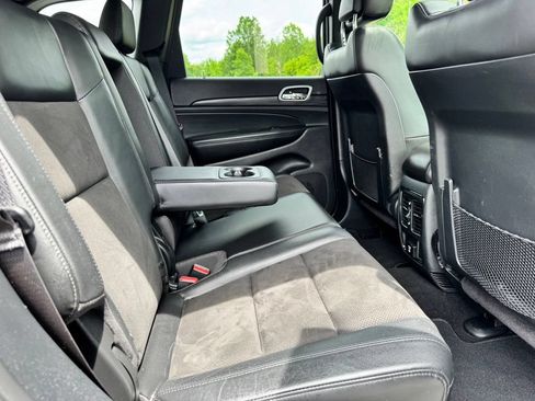 Used 2020 Jeep Grand Cherokee Altitude AWD/4WD image 20