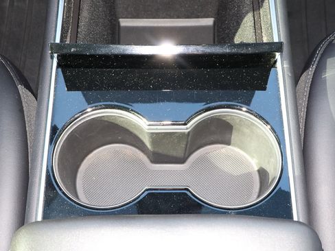 Used 2019 Tesla Model 3 Performance image 18