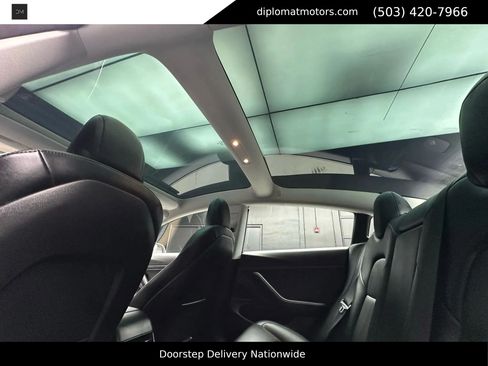 Used 2020 Tesla Model 3 Standard Range Plus RWD image 23
