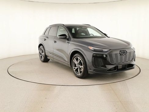New 2027 Audi Q6 e-tron Prestige AWD/4WD image 9