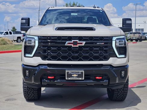 New 2026 Chevrolet Silverado 2500 ZR2 AWD/4WD image 6