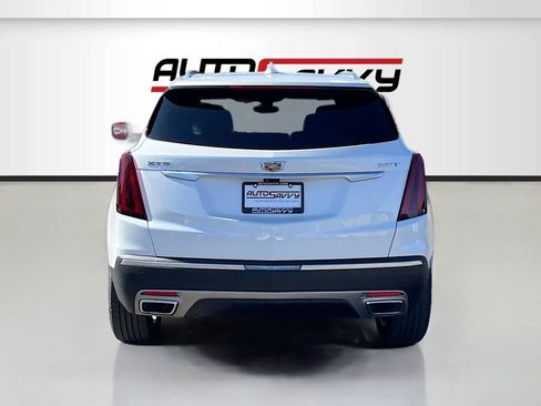 Used 2024 Cadillac XT5 Premium Luxury w/ Technology Package FWD image 6