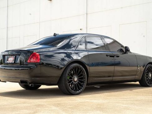 Used 2013 Rolls-Royce Ghost RWD image 10