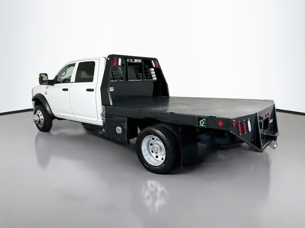 Used 2024 RAM 5500 Tradesman w/ Chrome Appearance Group AWD/4WD image 5