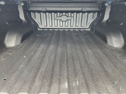 Used 2026 Chevrolet Colorado ZR2 w/ Technology Package image 31