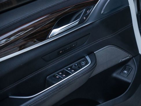 Used 2018 BMW 640i Gran Turismo xDrive w/ M Sport Package image 19