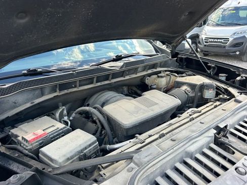 Used 2019 Chevrolet Silverado 1500 LT image 36