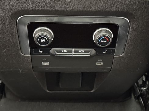 Used 2021 Chevrolet Tahoe RST w/ Luxury Package AWD/4WD image 27
