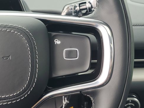 New 2026 Lincoln Navigator Reserve AWD/4WD image 17