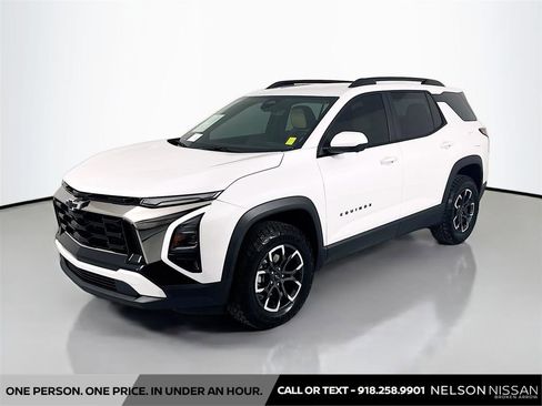 Used 2025 Chevrolet Equinox ACTIV w/ Safety and Technology Package FWD image 1