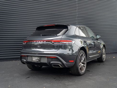 Used 2026 Porsche Macan AWD/4WD image 28