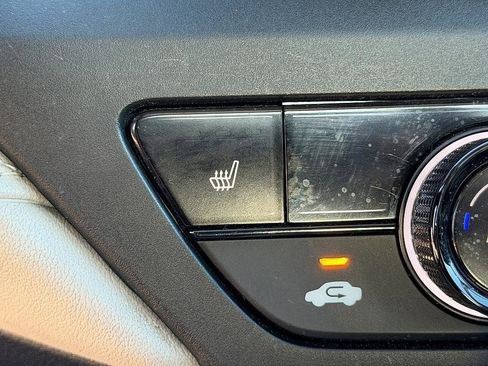 Used 2023 Honda Accord EX image 29