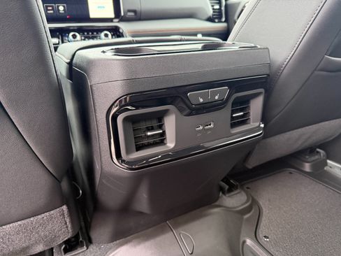 New 2026 GMC Sierra 1500 AT4 w/ AT4 Premium Package AWD/4WD image 19