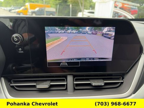 Certified 2024 Chevrolet Trax LS w/ LS Convenience Package FWD image 16