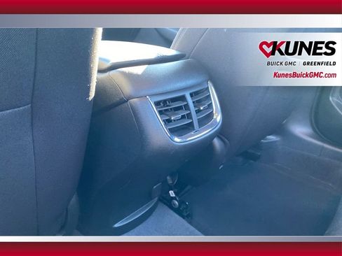 Used 2023 Chevrolet Malibu LT image 37