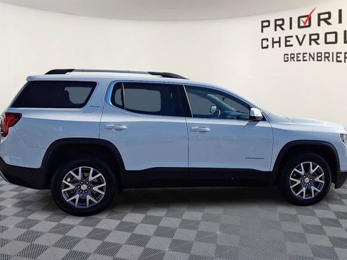 Certified 2023 GMC Acadia SLT image 9