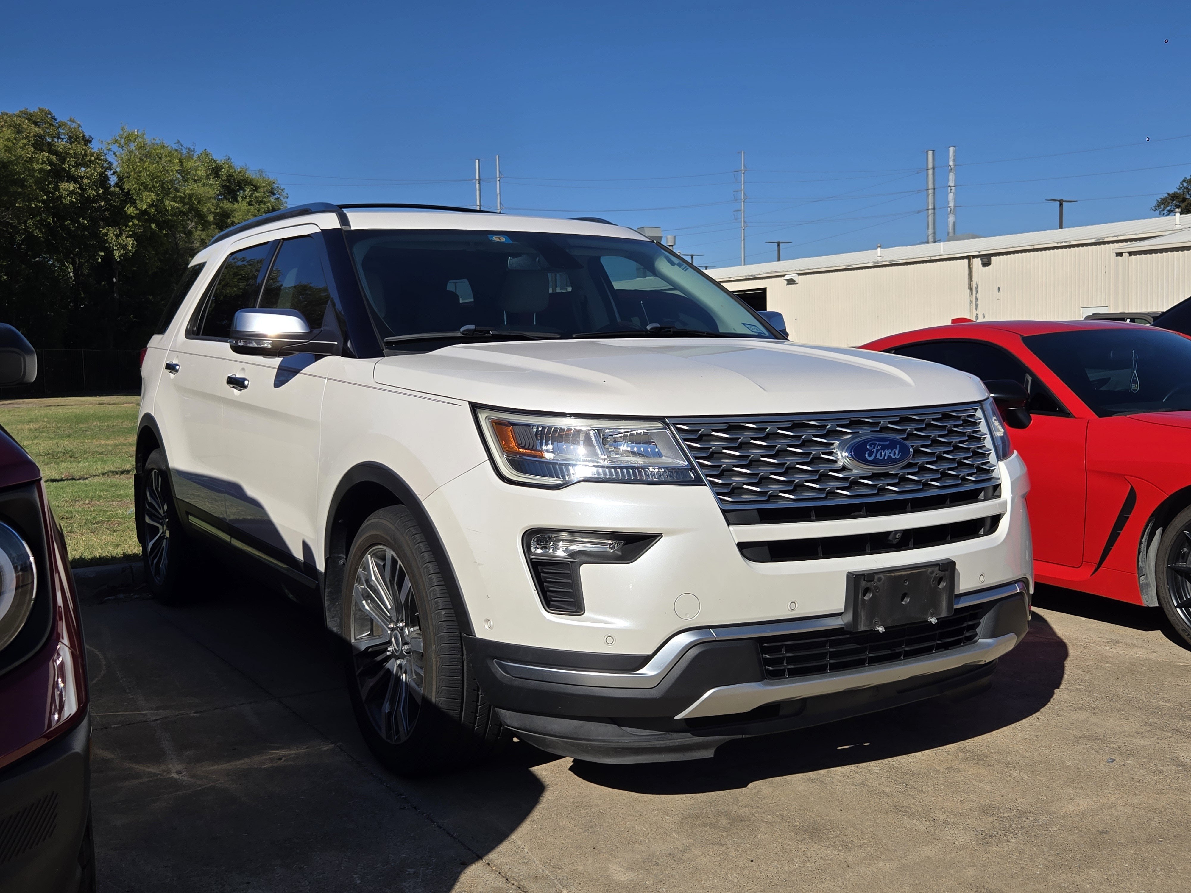 Used 2019 Ford Explorer Platinum AWD/4WD image 1