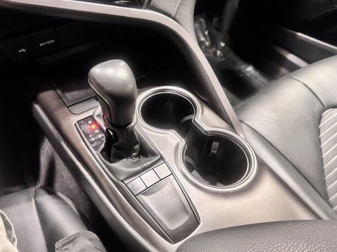 Used 2023 Toyota Camry LE image 10