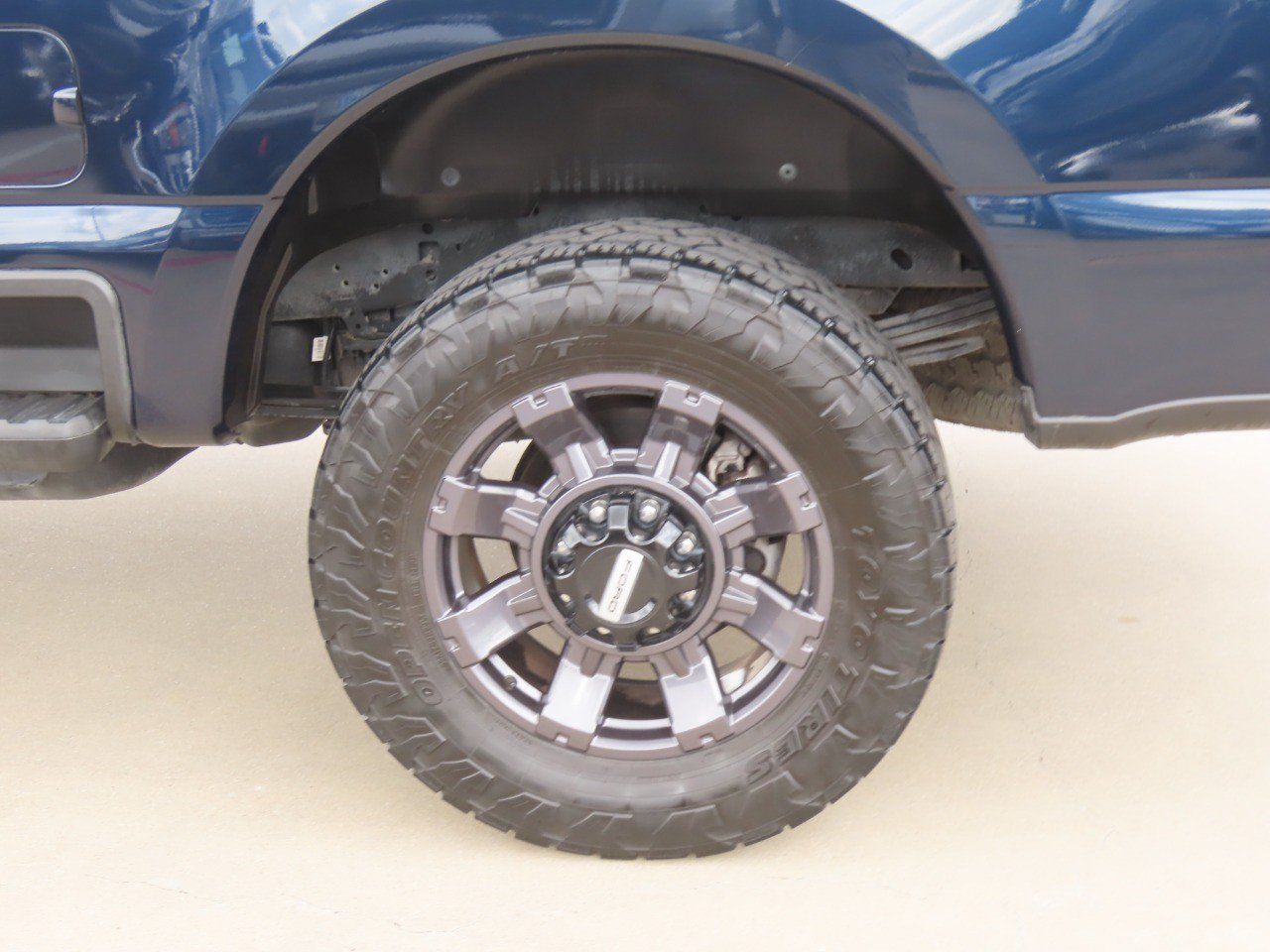 Used 2024 Ford F250 Lariat w/ Lariat Ultimate Package AWD/4WD image 17