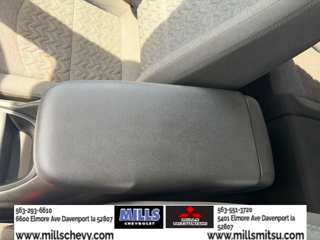 Used 2022 Chevrolet Equinox LT AWD/4WD image 17