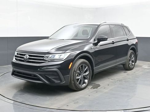 Used 2022 Volkswagen Tiguan SE AWD/4WD image 5