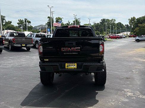 Used 2022 GMC Canyon Elevation RWD image 2