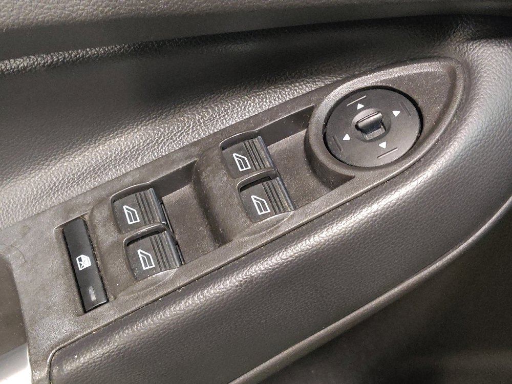 Used 2019 Ford Escape SE FWD image 27