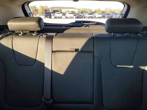 Used 2022 Buick Encore GX Essence w/ Advanced Technology Package image 13