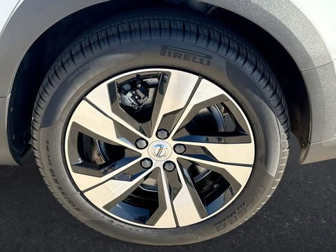 Used 2022 Volvo V60 T5 Cross Country AWD/4WD image 31