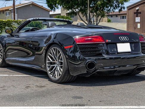 Used 2014 Audi R8 V10 w/ Full Leather Package AWD/4WD image 6