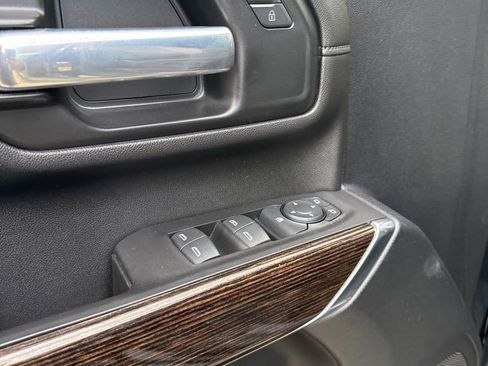 Used 2021 GMC Sierra 2500 SLE w/ SLE Value Package; image 13