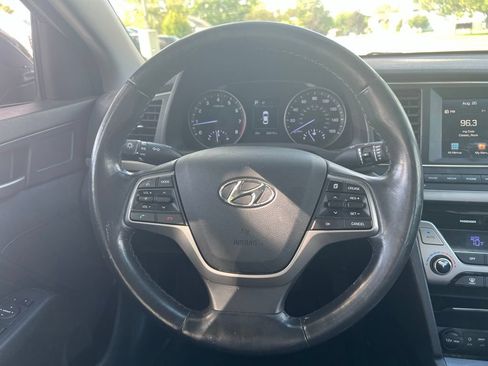 Used 2017 Hyundai Elantra Value Edition FWD image 22