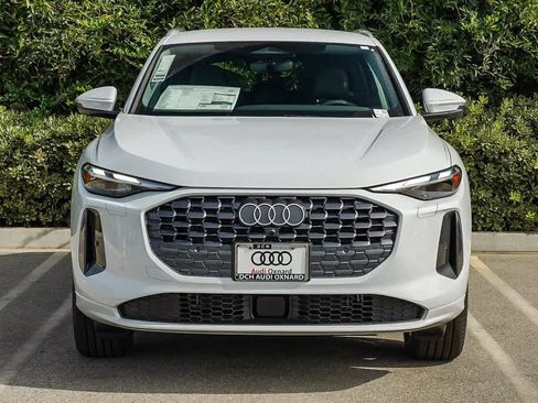 New 2025 Audi Q5 Premium w/ Convenience Package image 2