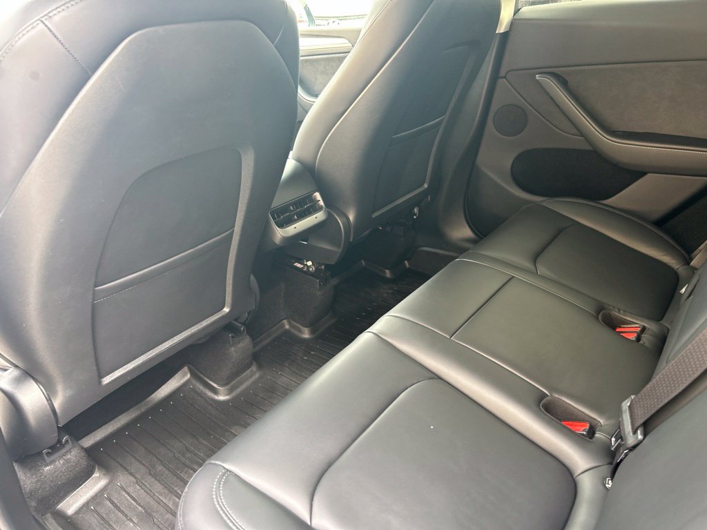 Used 2024 Tesla Model Y Performance AWD/4WD image 30
