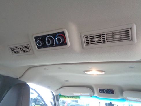 Used 2017 GMC Savana 3500 LT w/ LT Preferred Equipment Group image 65